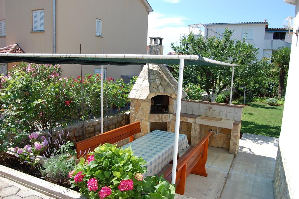 Apartments Klic Malinska Luaran gambar