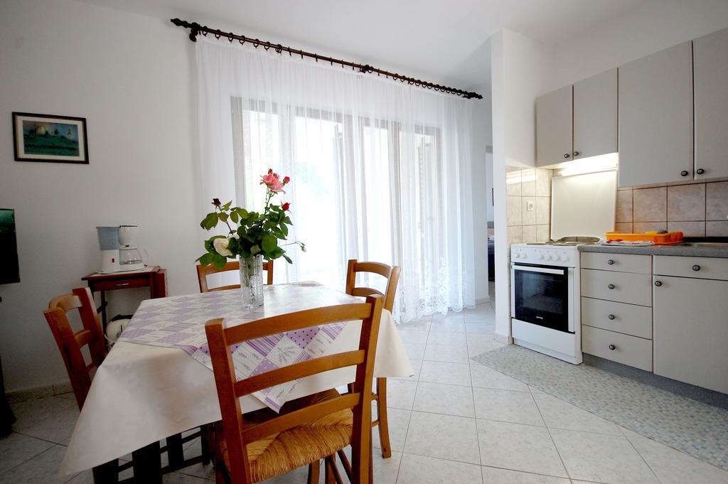 Apartments Klic Malinska Luaran gambar